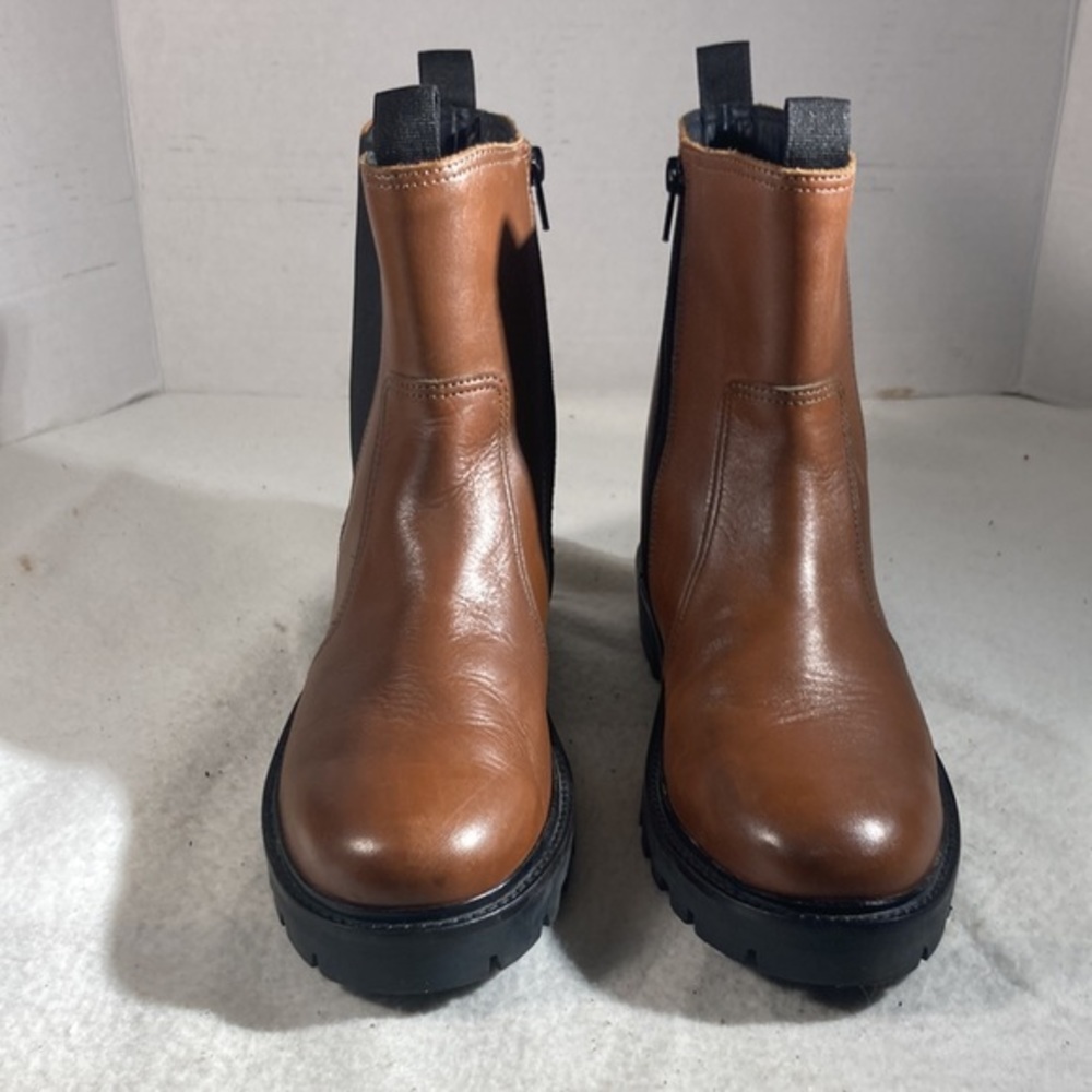 Zara Woman’s Brown Lug Sole Leather Ankle Boots - Picture 3 of 6